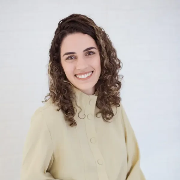 Thayná Caixeiro Queiroz